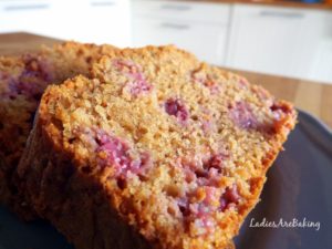 fetta di plumcake alle fragole