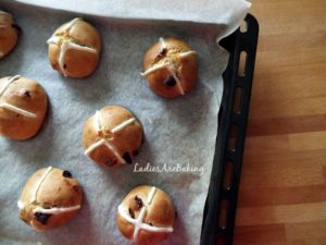 Hot Cross Buns sfornati