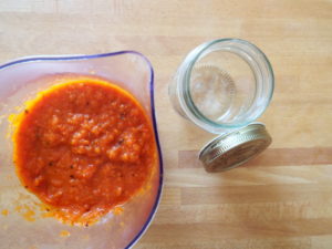 salsa piccante con peperoni frullata